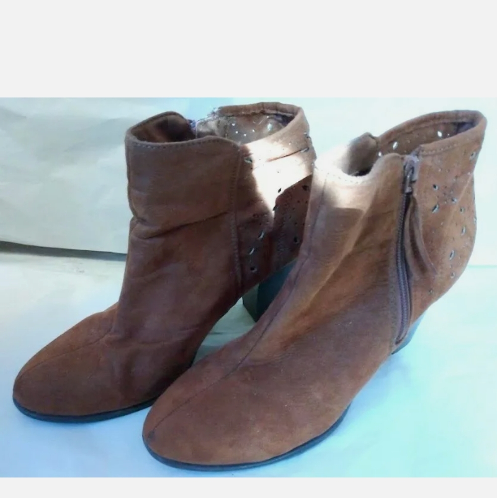 American Eagle Cut-Out Block Heel Booties Boots 10 Boho Hippie Festival Brown - Picture 3 of 7